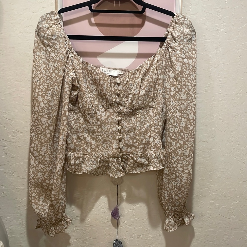 💕ASTR💕 Floral Sweetheart Neck Top Floral Small